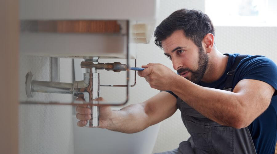 Water heater thermostat replacement in Crane, IN